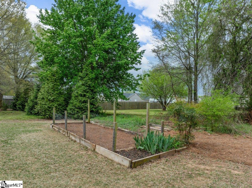 204 Harvest Wood Lane