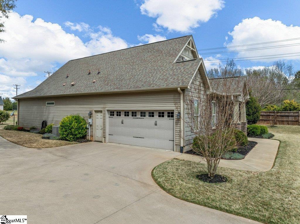 204 Harvest Wood Lane