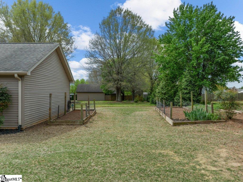 204 Harvest Wood Lane