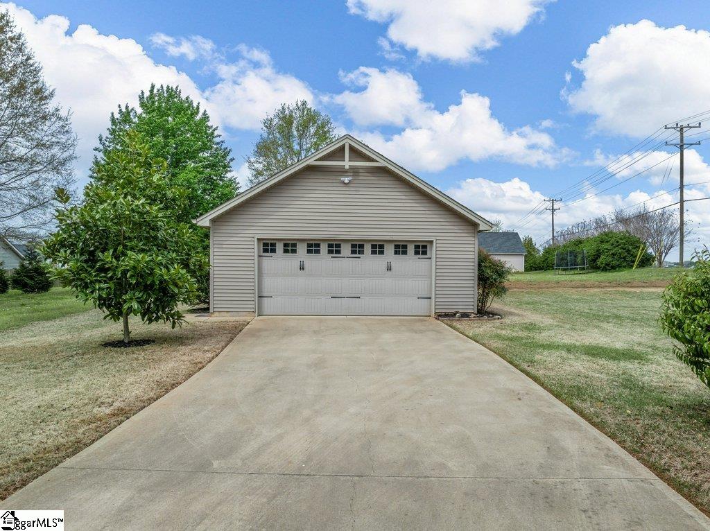 204 Harvest Wood Lane