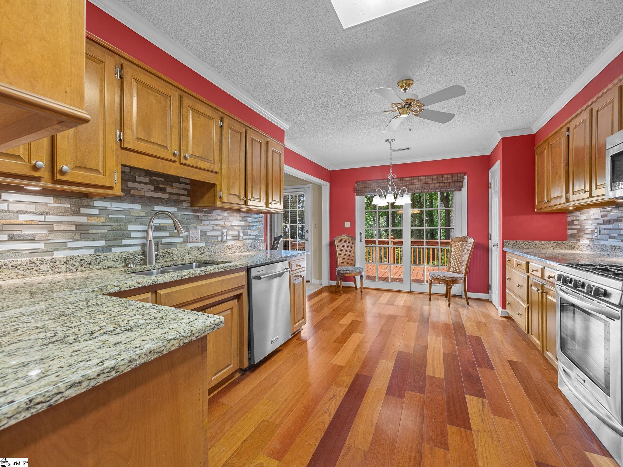 425 Summerton Place