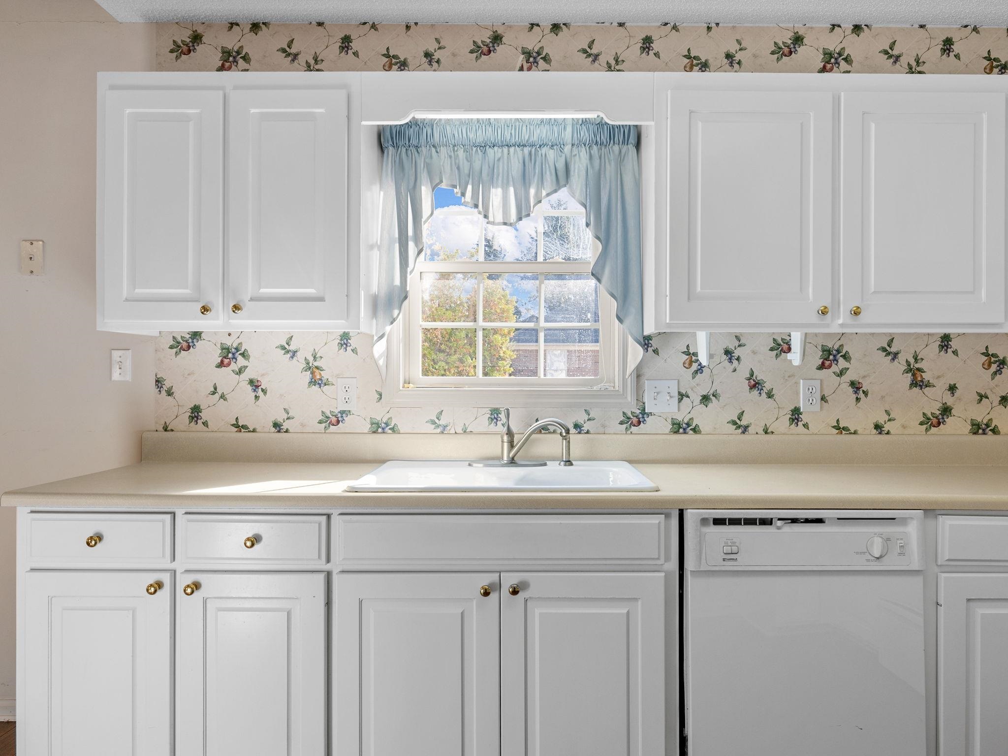 624 Gramercy Boulevard