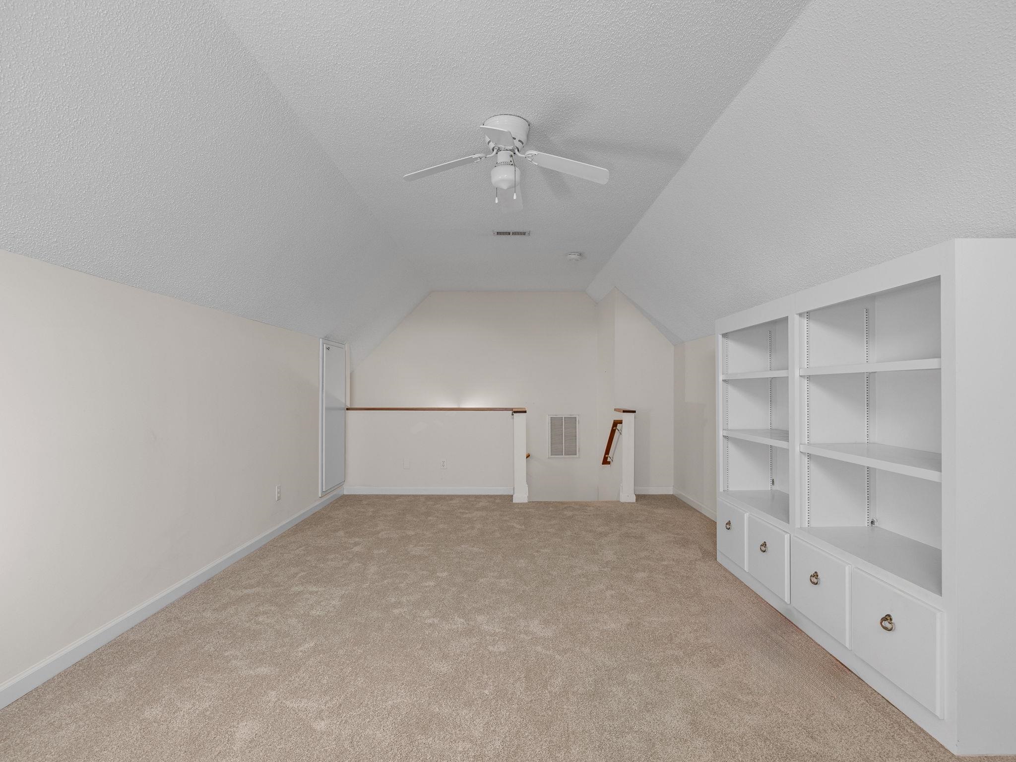 624 Gramercy Boulevard