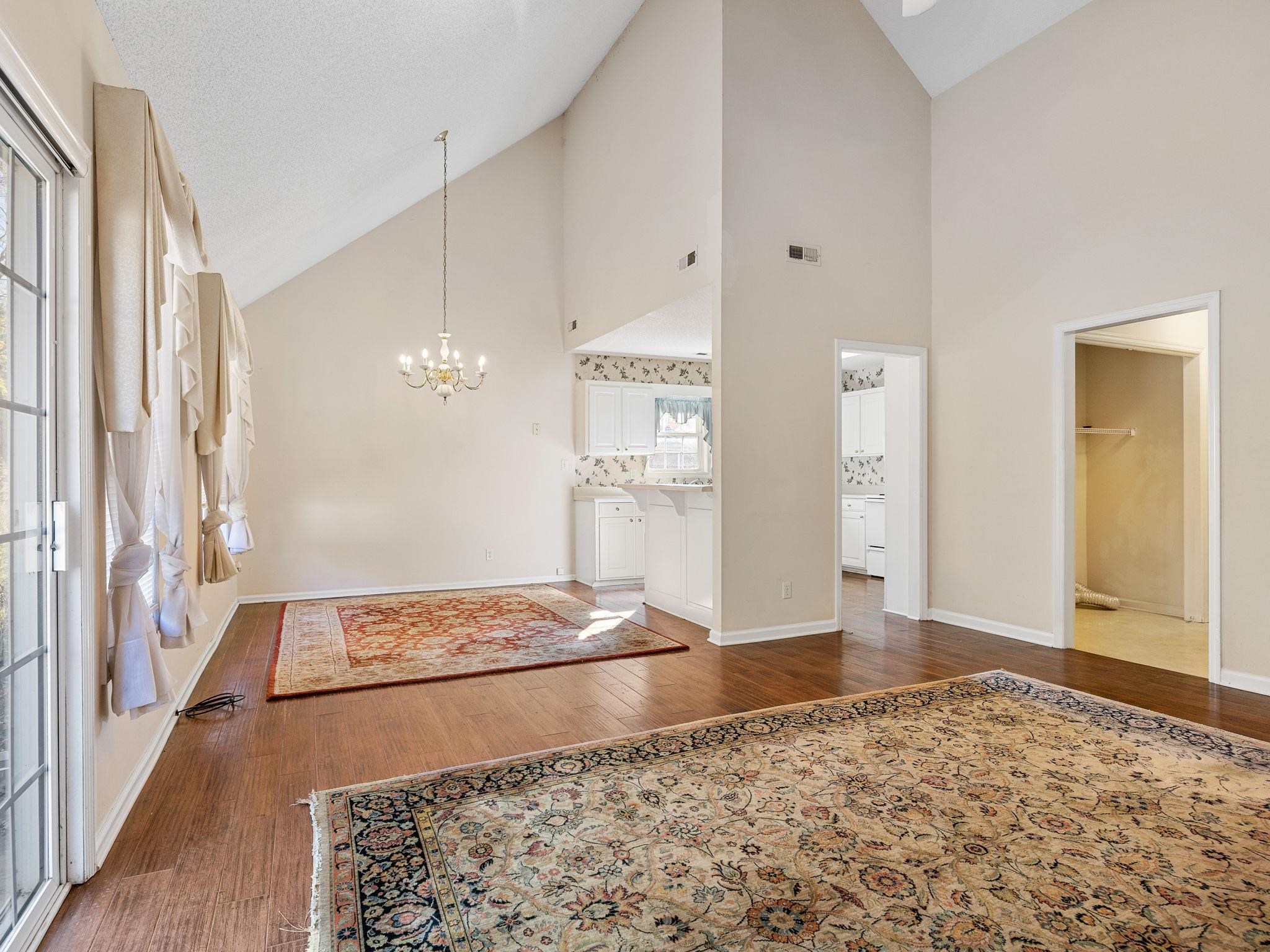 624 Gramercy Boulevard