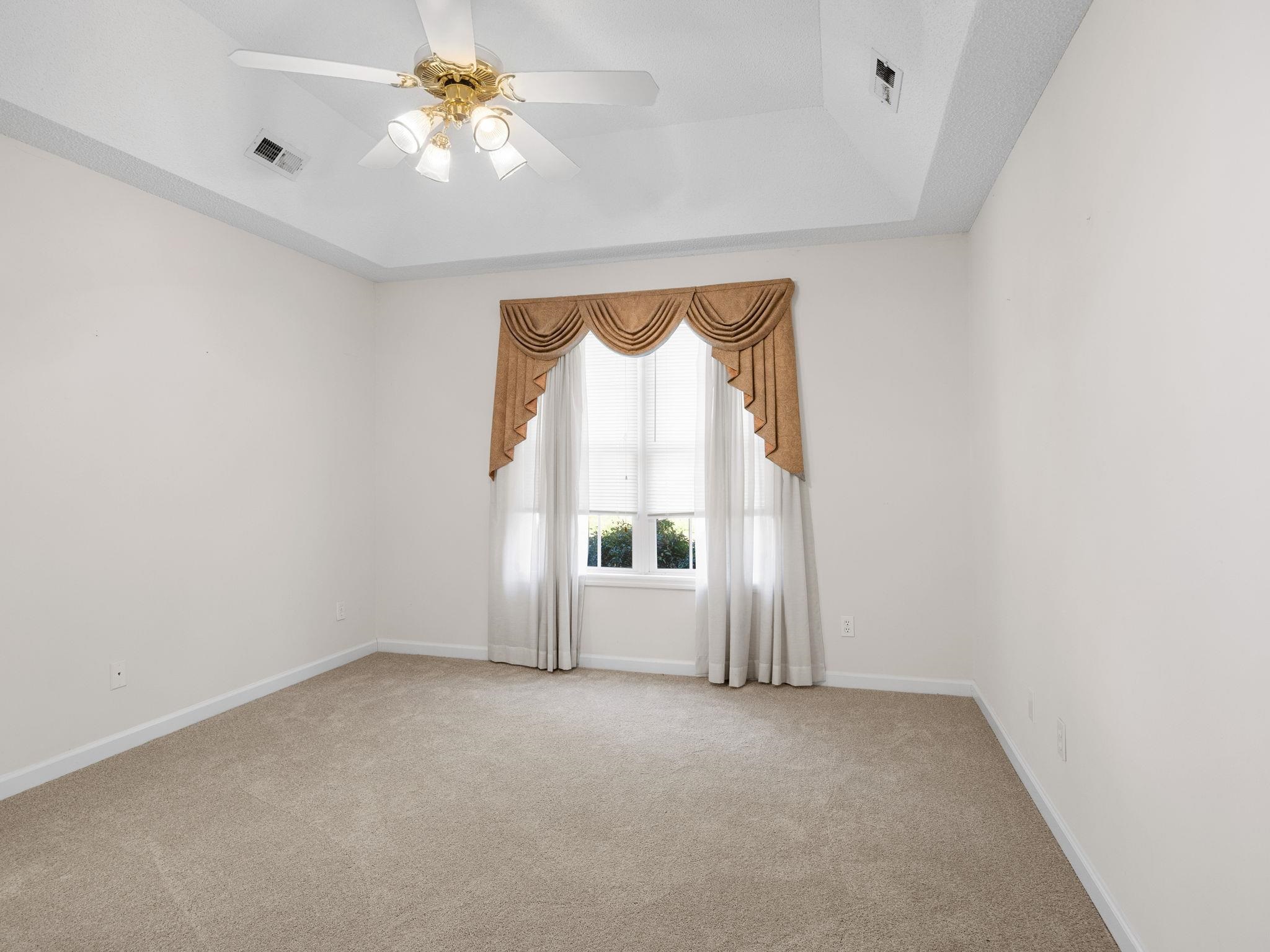 624 Gramercy Boulevard