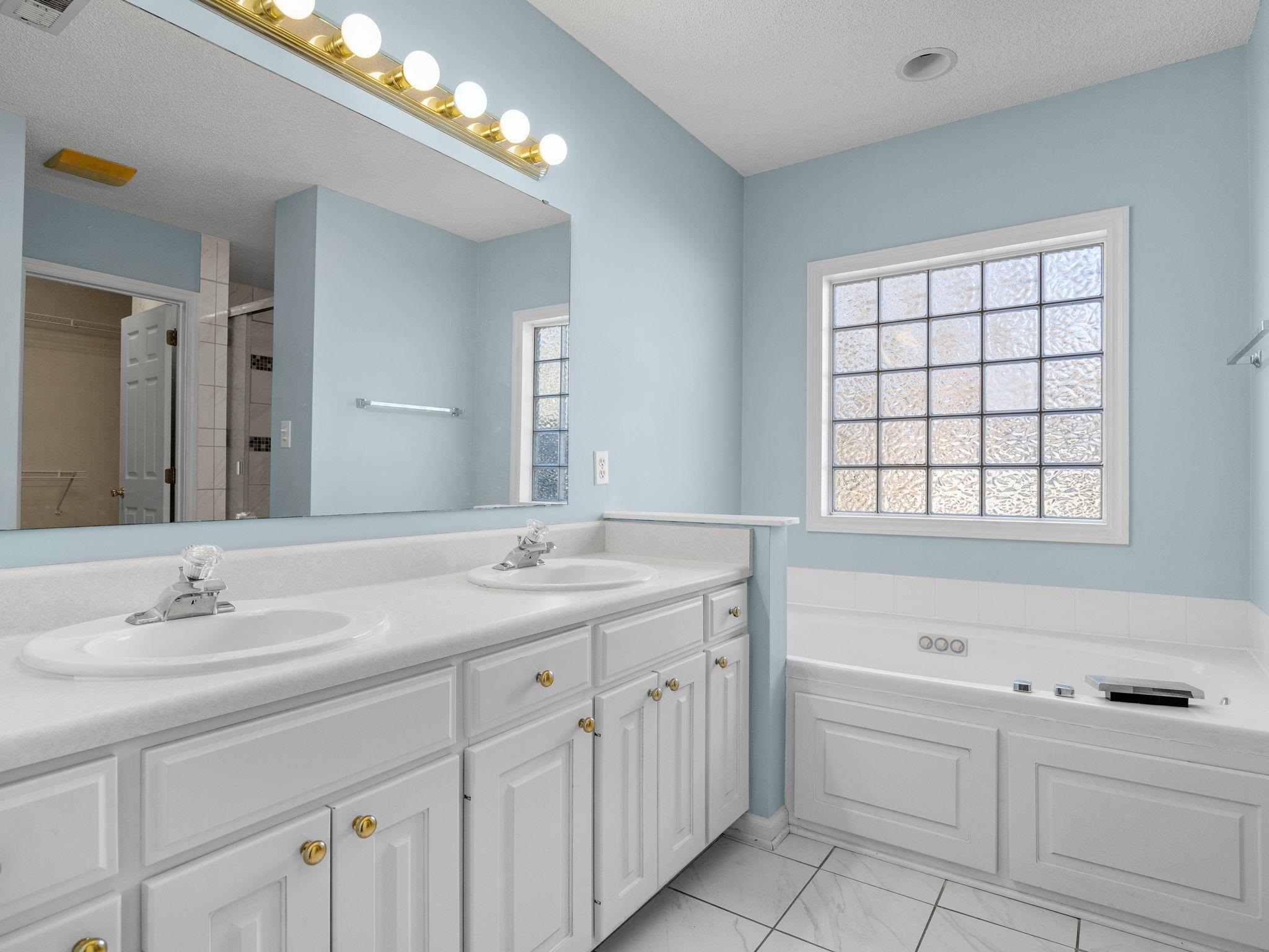 624 Gramercy Boulevard