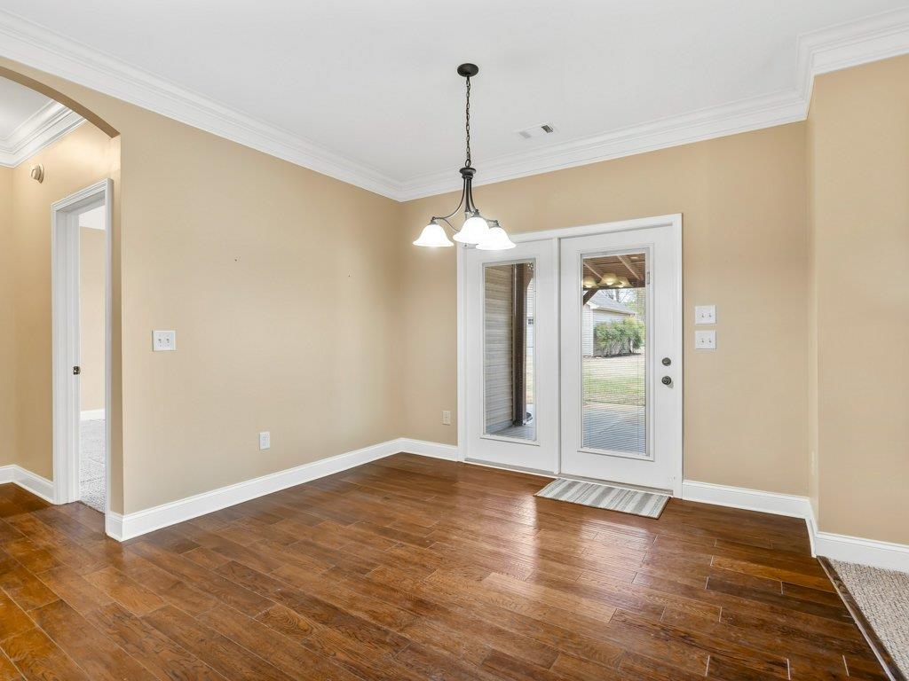 204 Harvest Wood Lane