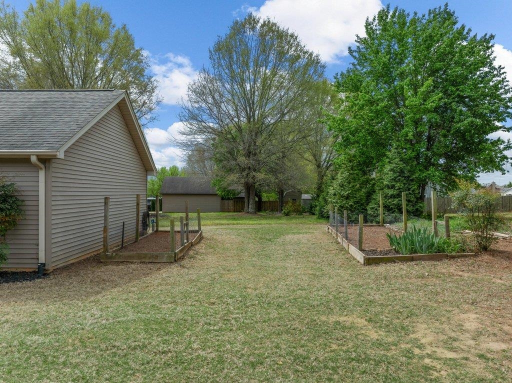 204 Harvest Wood Lane