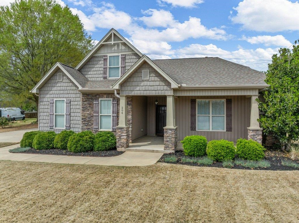 204 Harvest Wood Lane