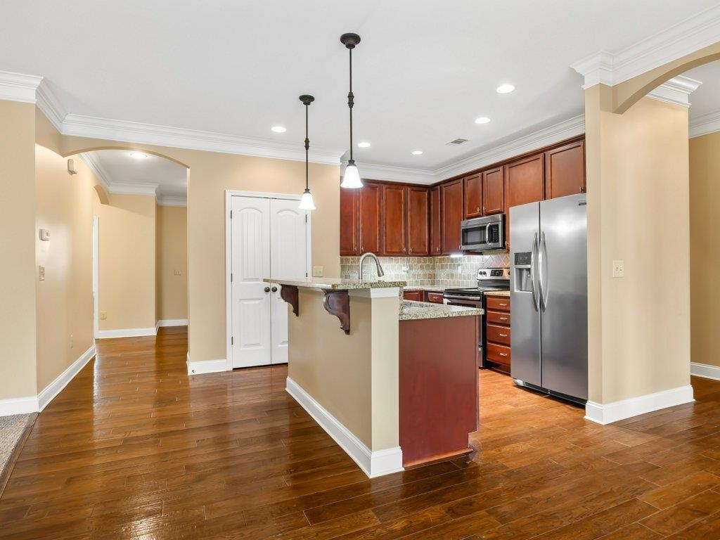 204 Harvest Wood Lane