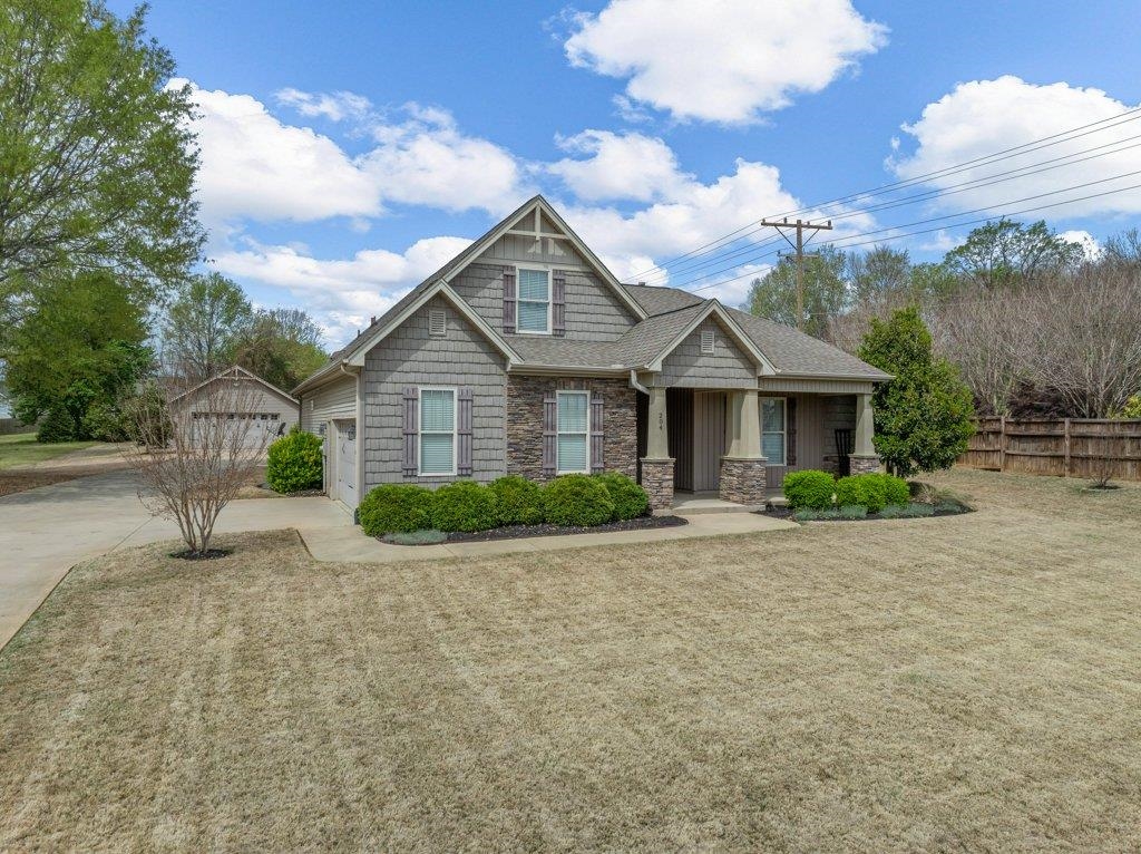 204 Harvest Wood Lane