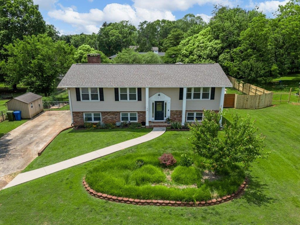 108 Wellington Drive