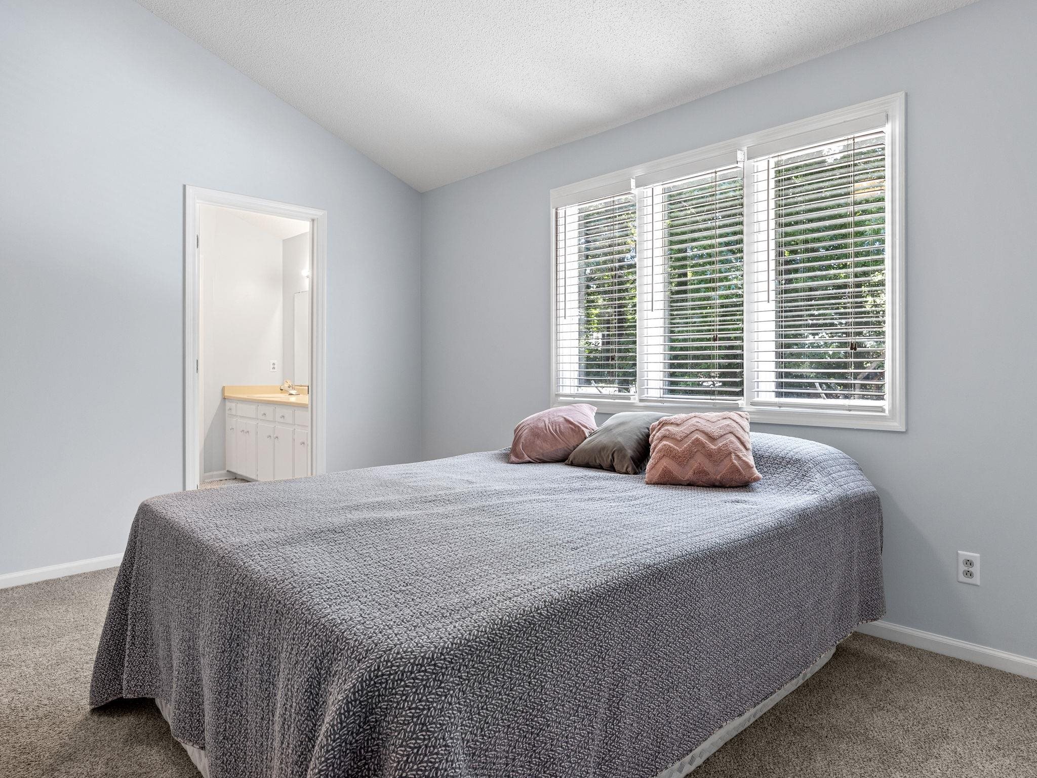 308 Round Ridge Road