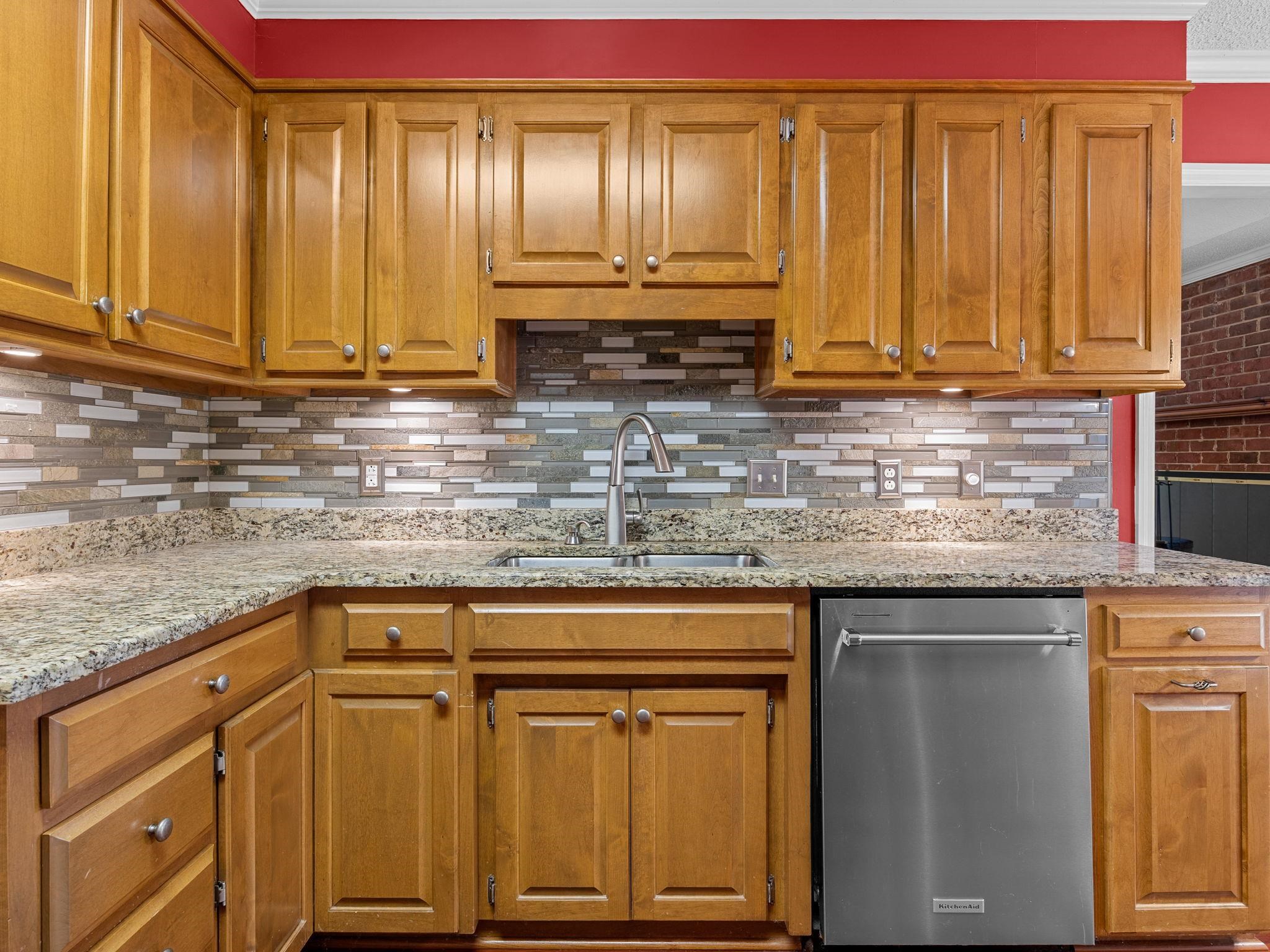 425 Summerton Place