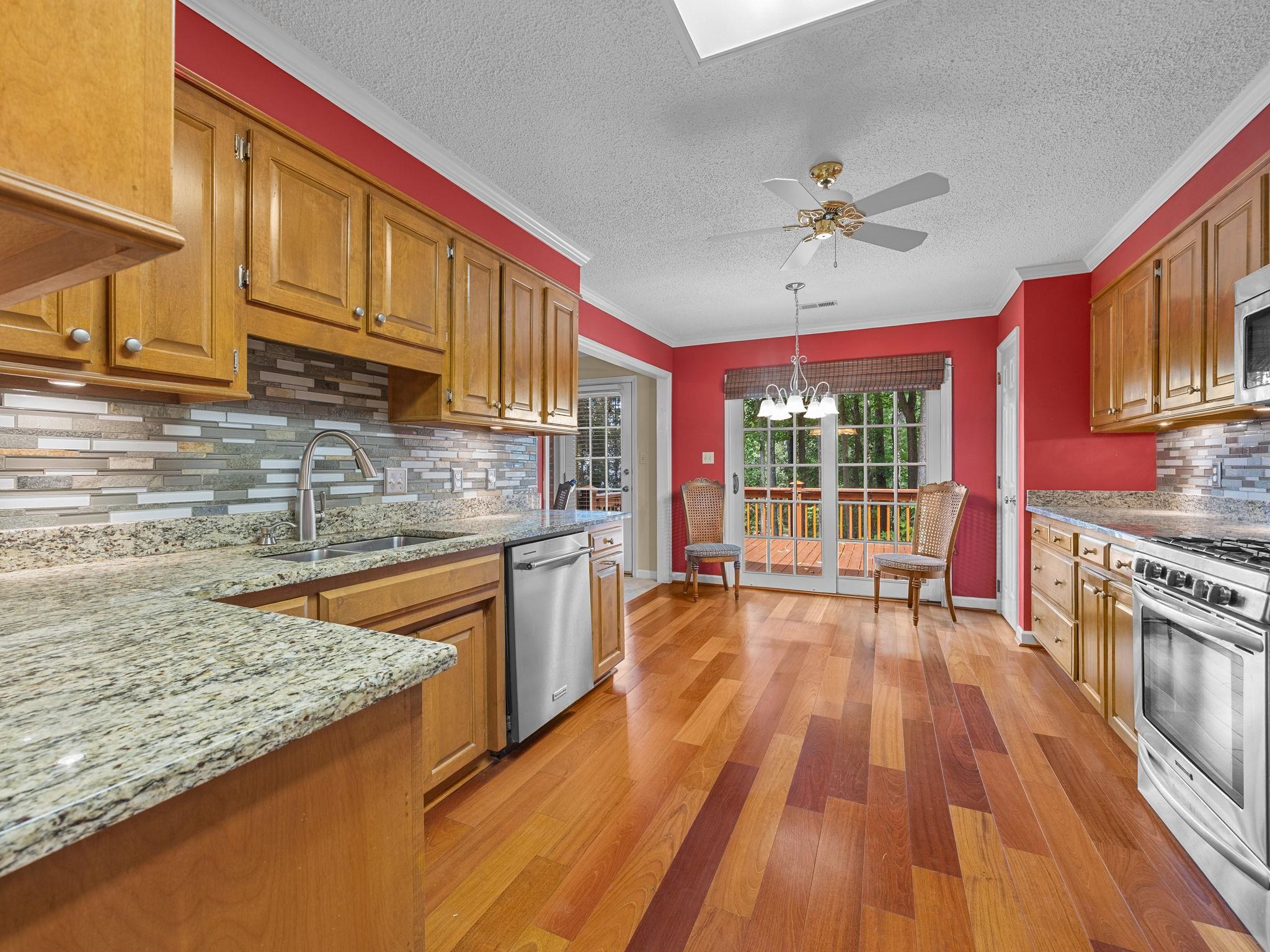 425 Summerton Place