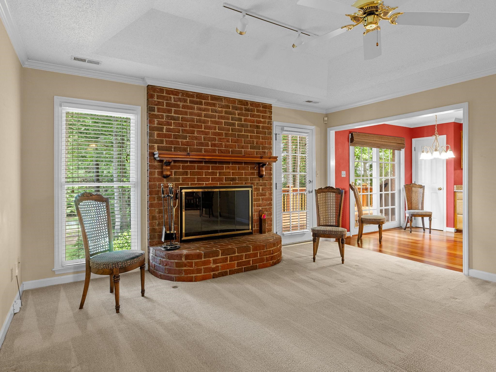425 Summerton Place
