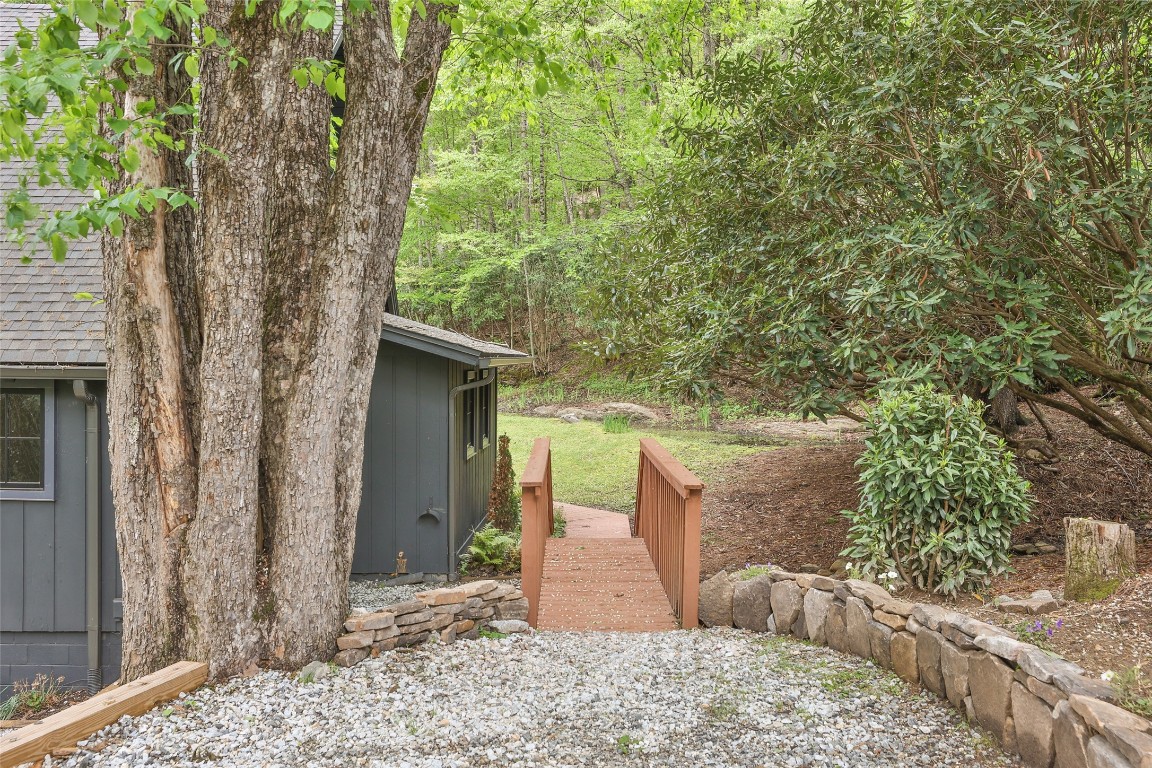 453 Bright Mountain Road