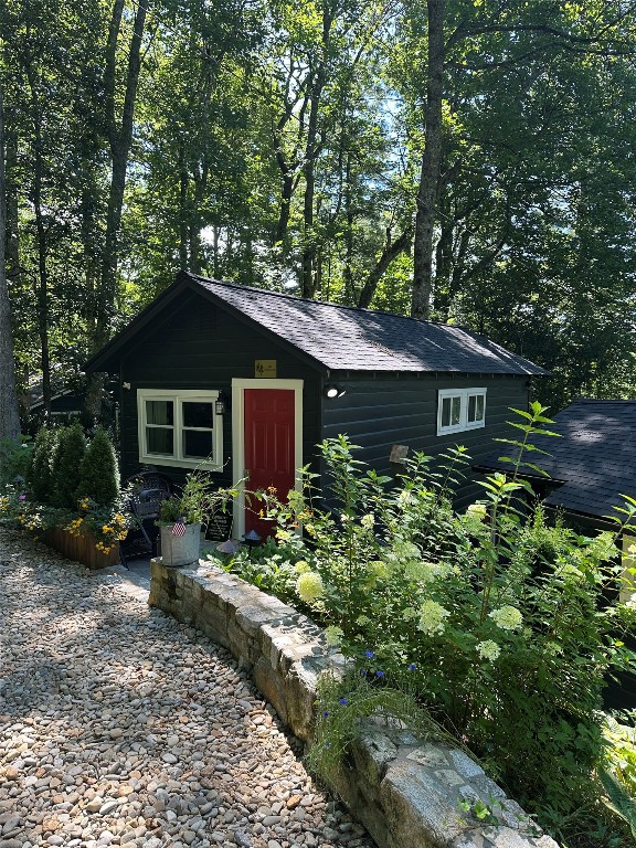 733 Wyanoak Road