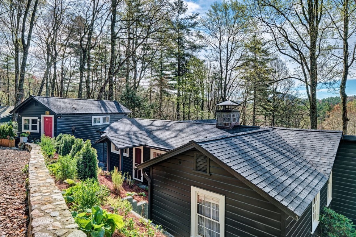 733 Wyanoak Road