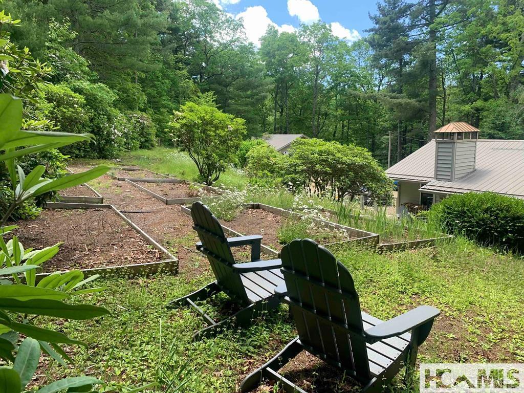 801 Split Rail Row