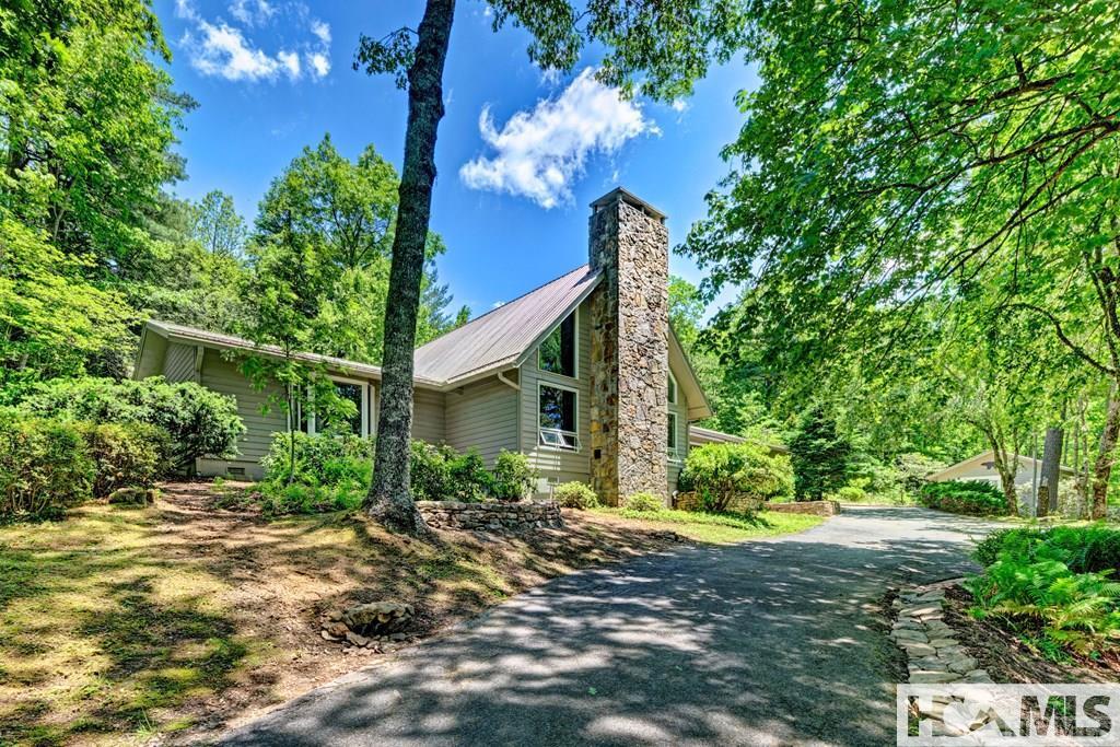 801 Split Rail Row