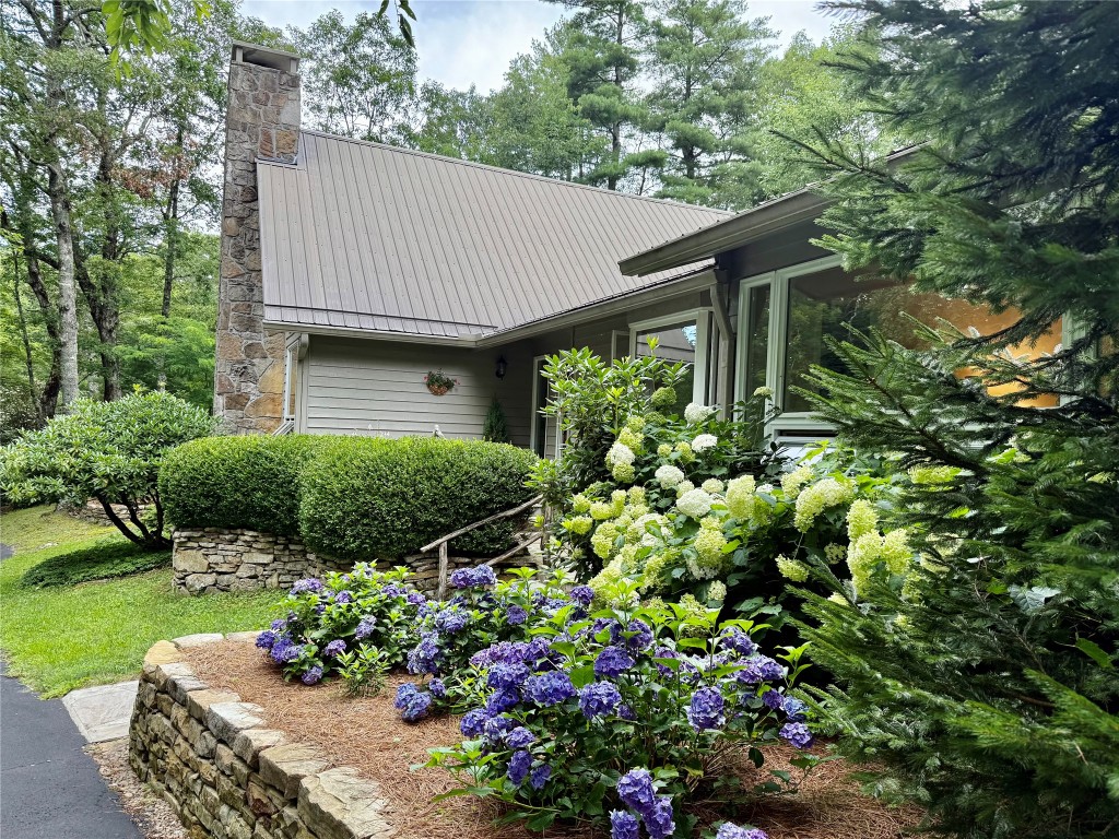 801 Split Rail Row
