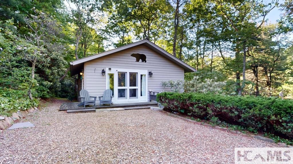 801 Split Rail Row