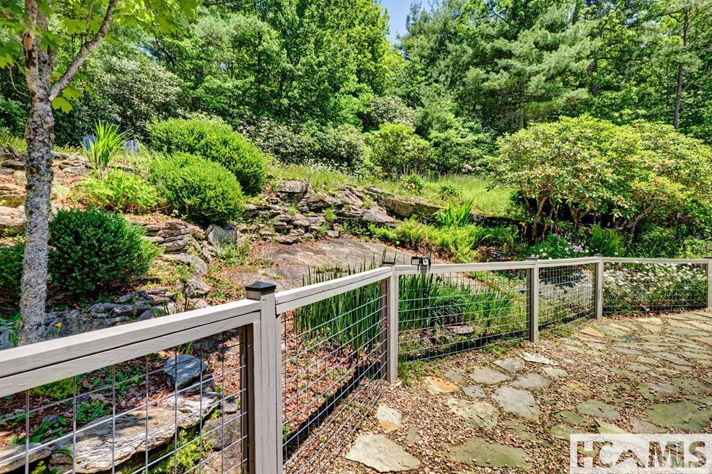 801 Split Rail Row