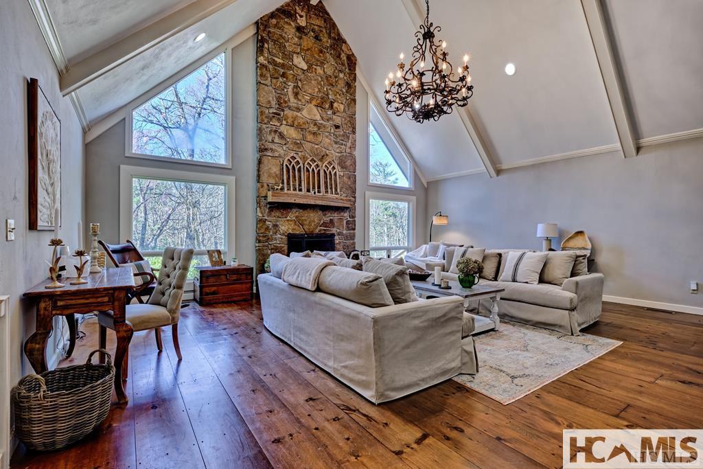 801 Split Rail Row