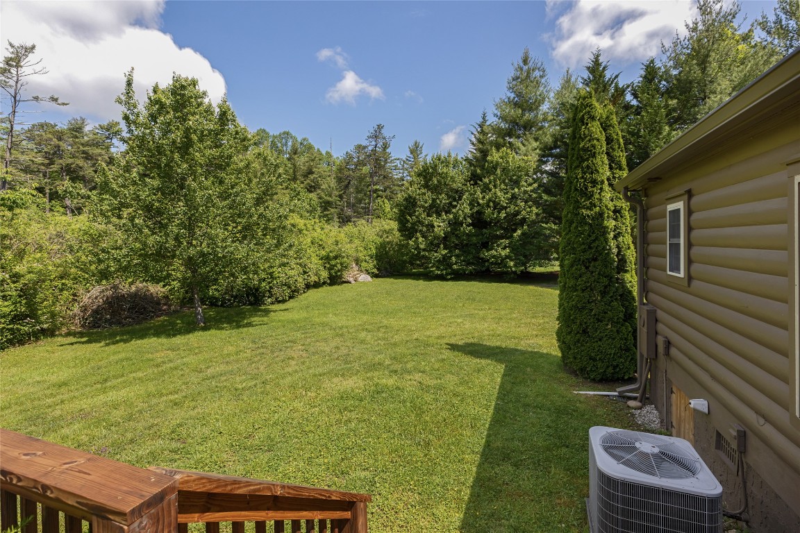 60 Holly Tree Lane
