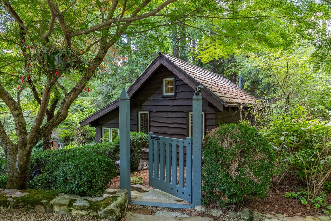 150 Cullasaja Drive