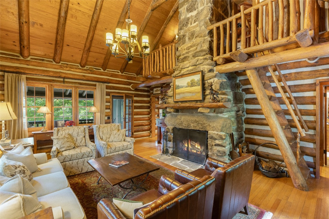 150 Cullasaja Drive
