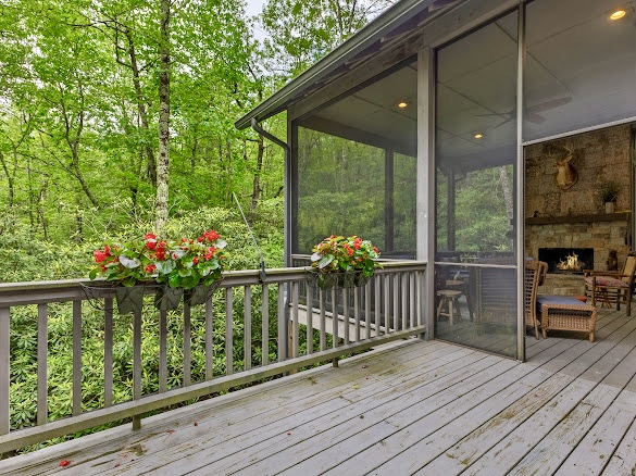 11 Feldspar Lane