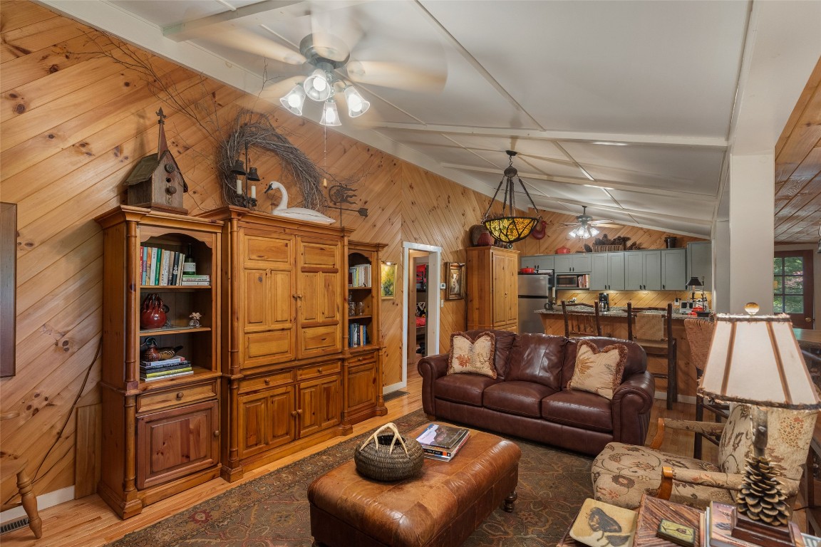 1405 Clear Creek Road