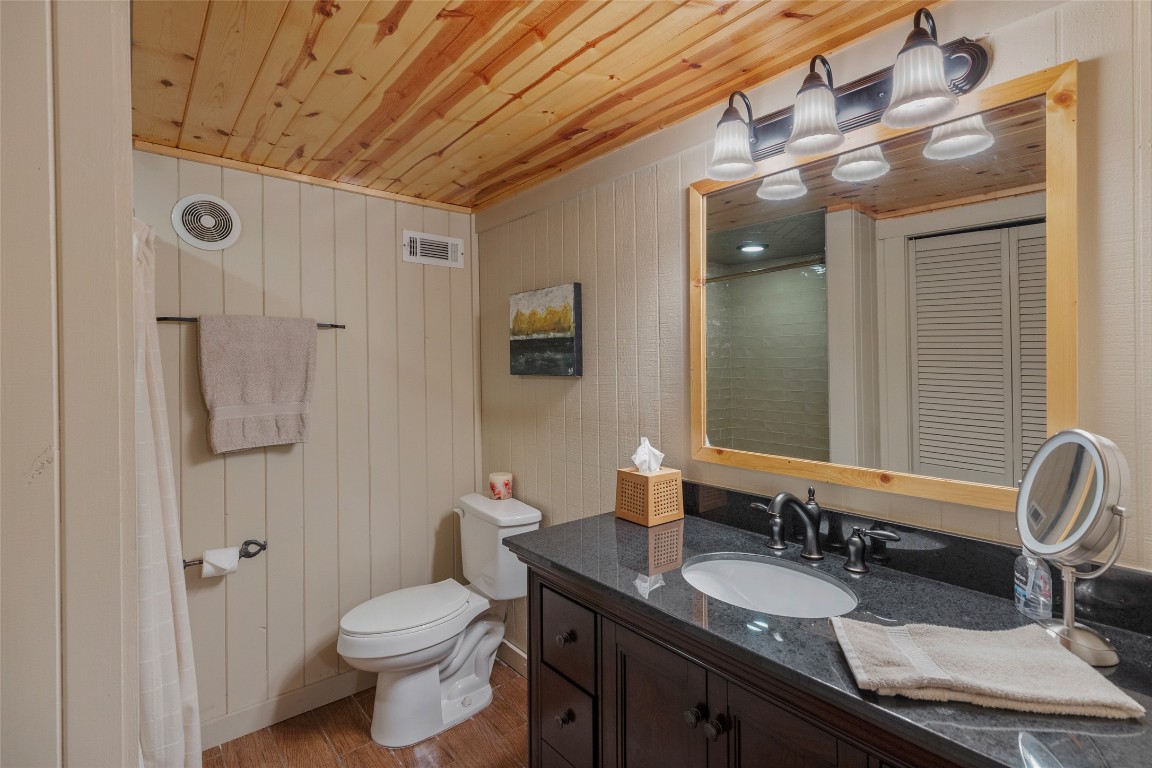 1405 Clear Creek Road