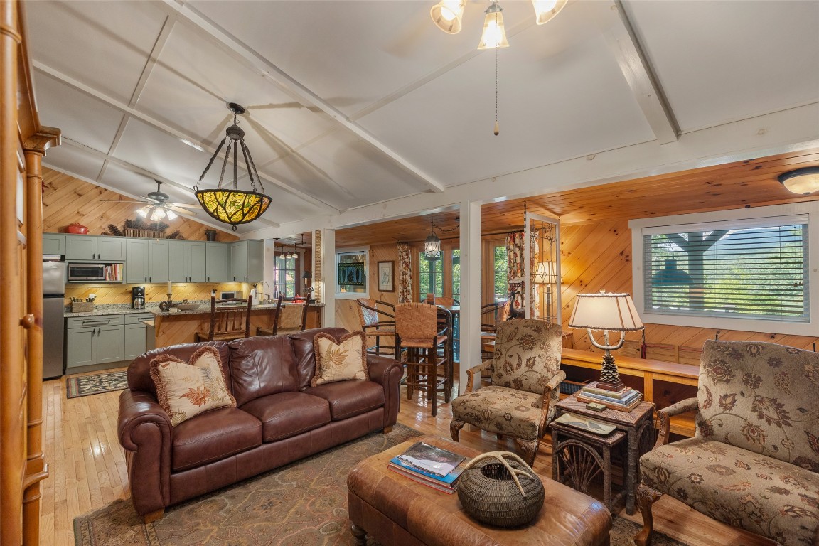 1405 Clear Creek Road