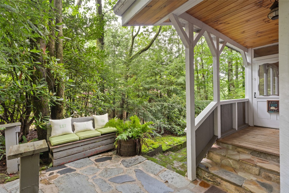1405 Clear Creek Road