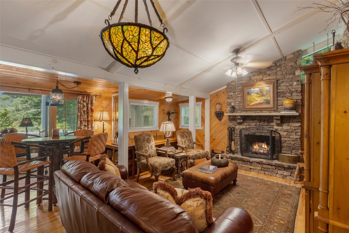 1405 Clear Creek Road