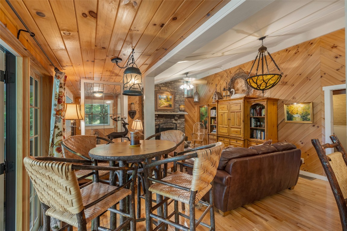 1405 Clear Creek Road