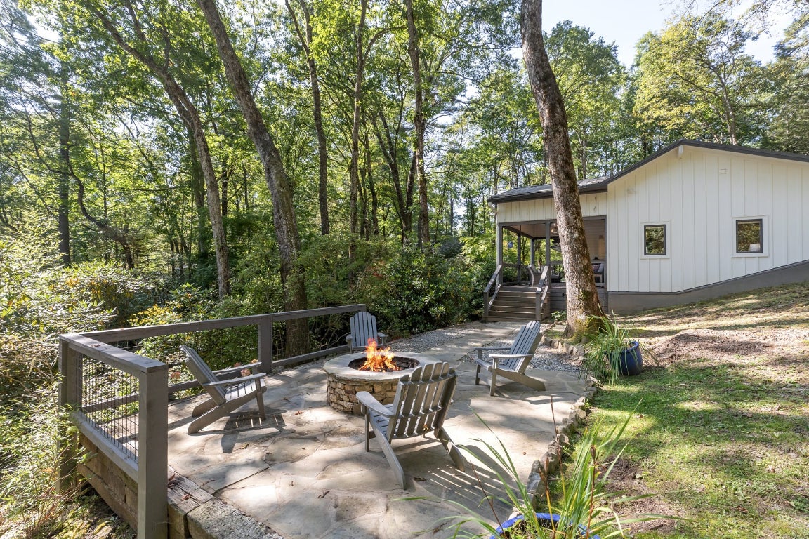 462 Mirror Lake Road