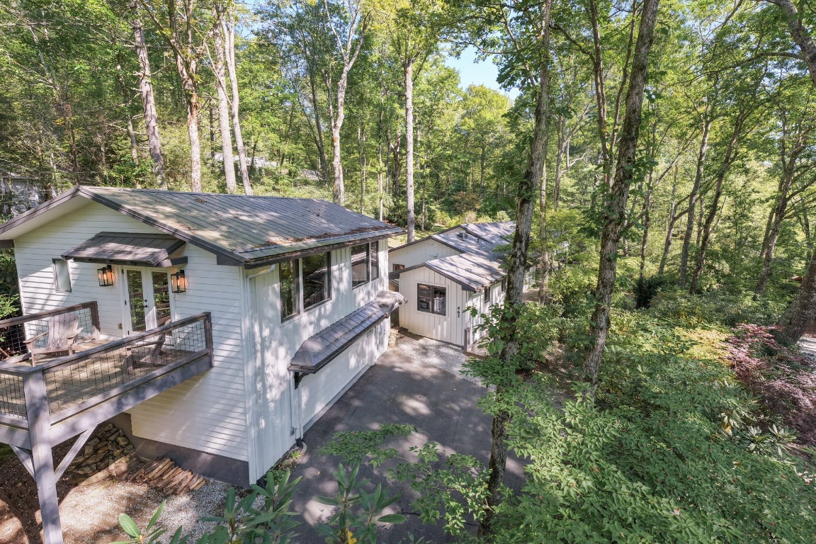 462 Mirror Lake Road