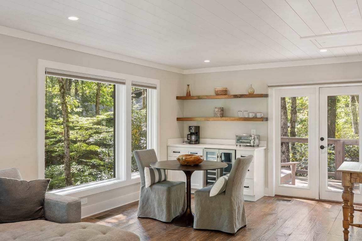 462 Mirror Lake Road