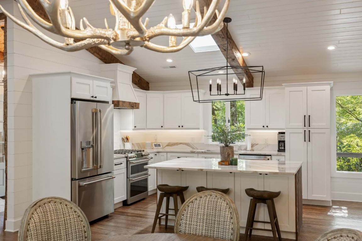 462 Mirror Lake Road