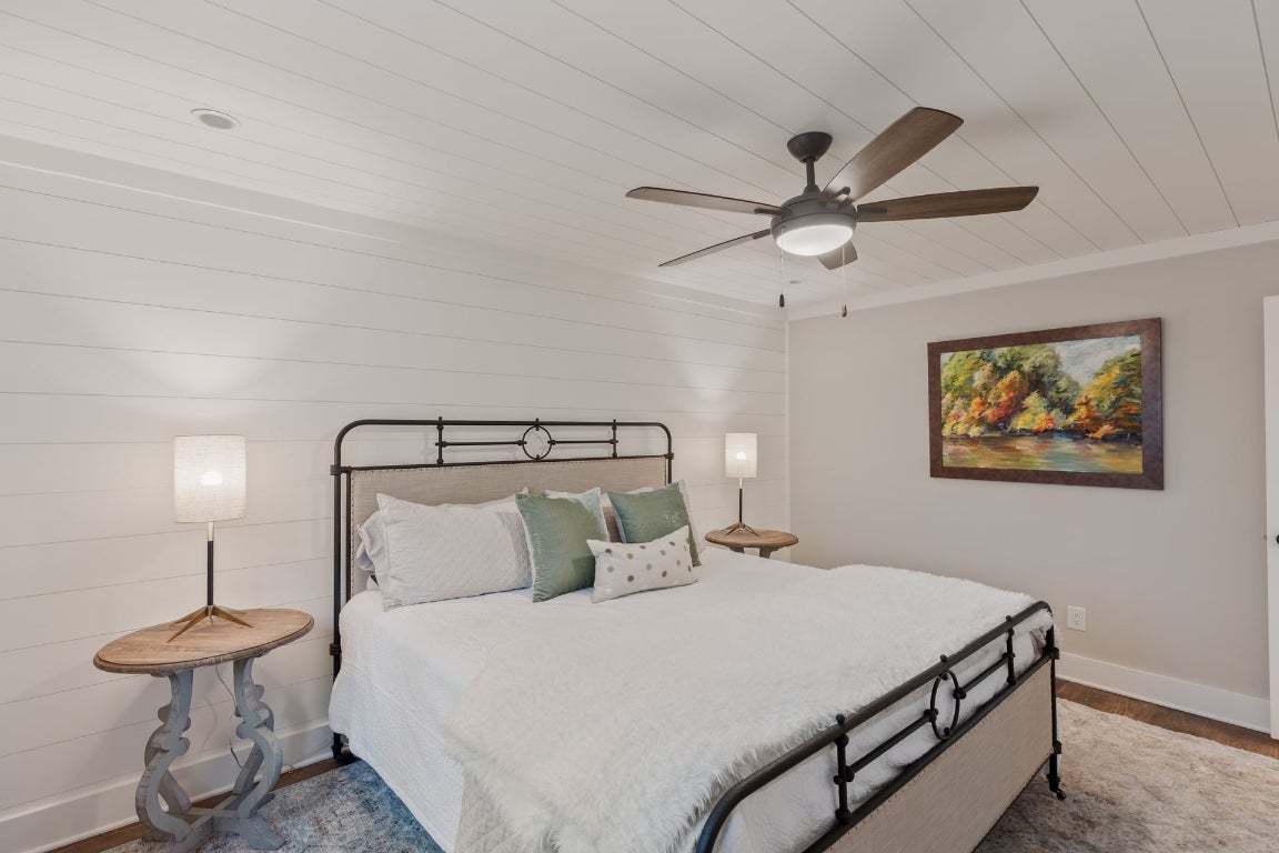 462 Mirror Lake Road