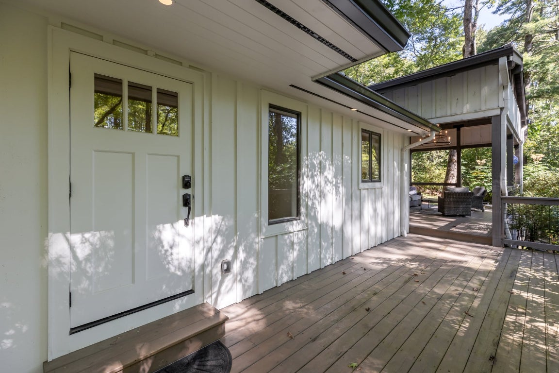 462 Mirror Lake Road