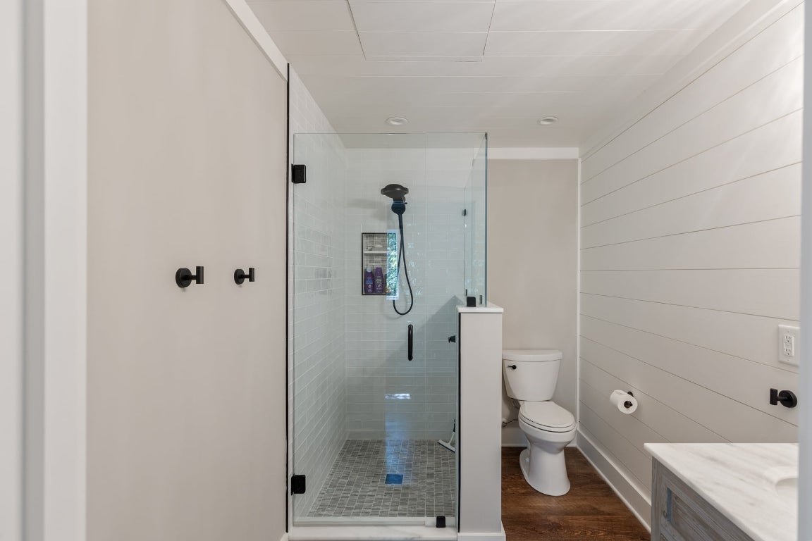 462 Mirror Lake Road