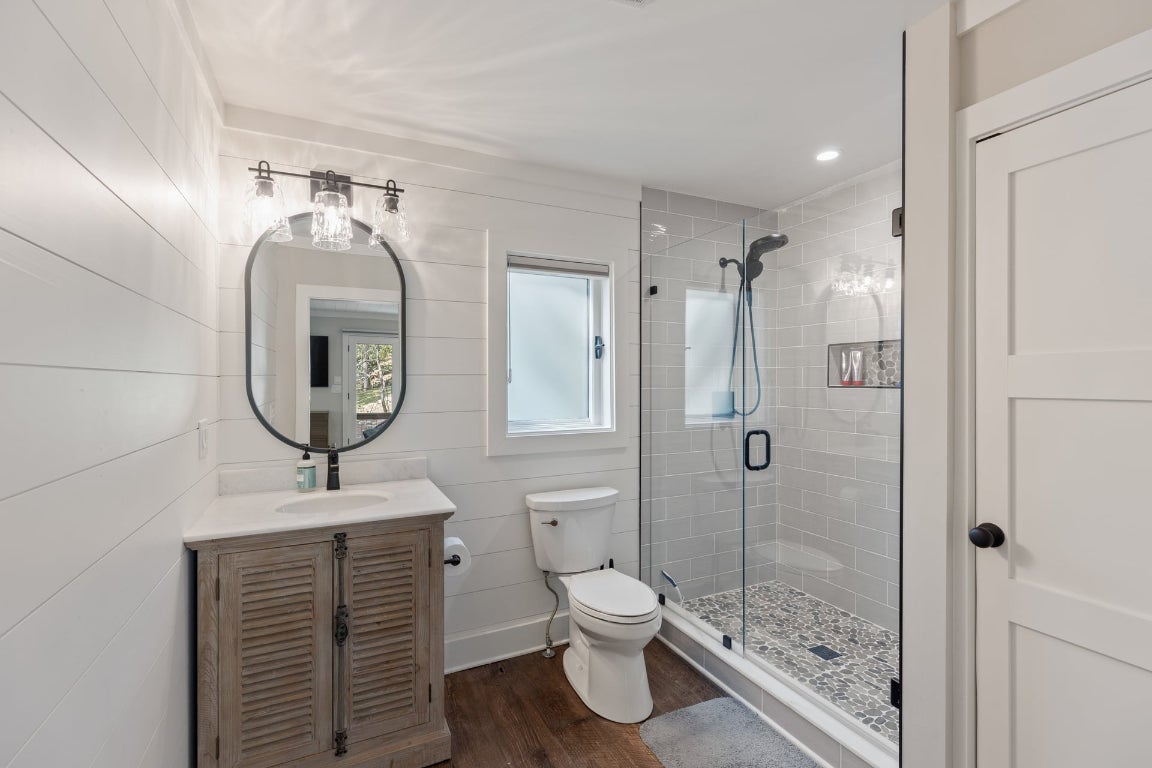 462 Mirror Lake Road