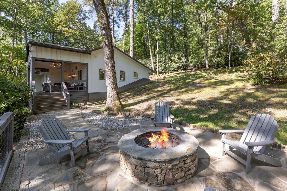 462 Mirror Lake Road