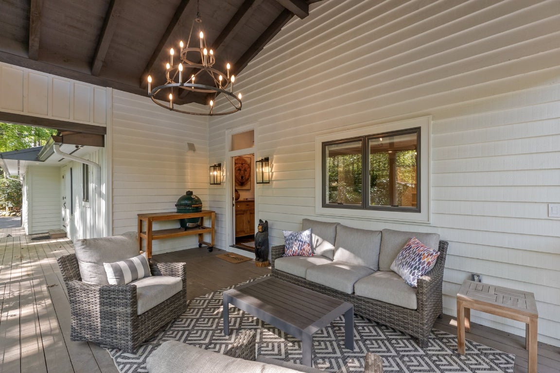 462 Mirror Lake Road