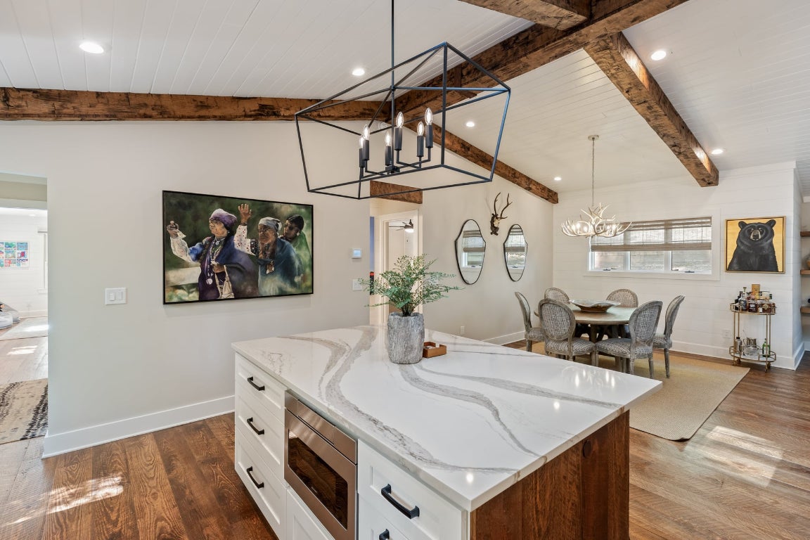 462 Mirror Lake Road